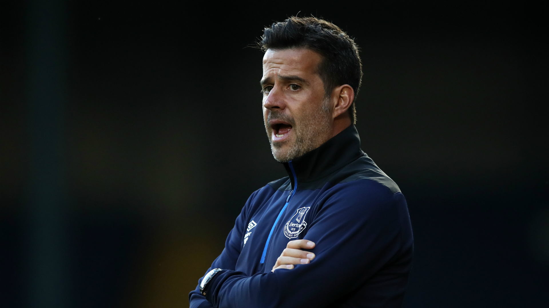 与皇马形成 与皇马形成